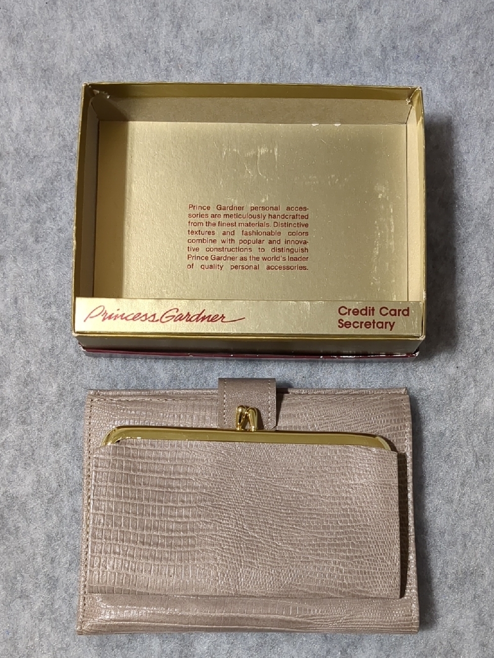 Princess Gardner skinpig leather vintage wallet Credit card Secretary NWT